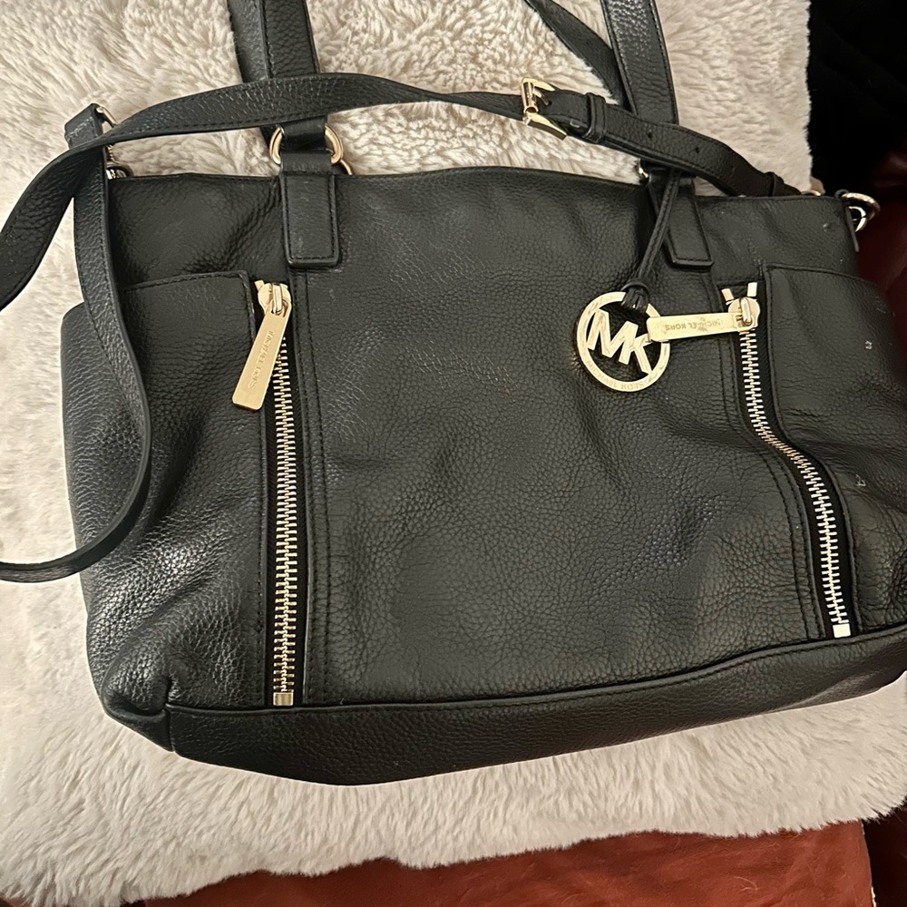 MK purse black